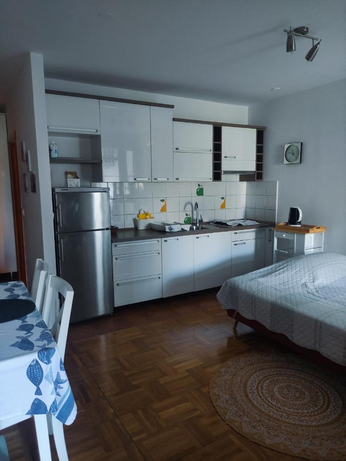 Apartman Vesna 2 Persons Njivice Esterno foto